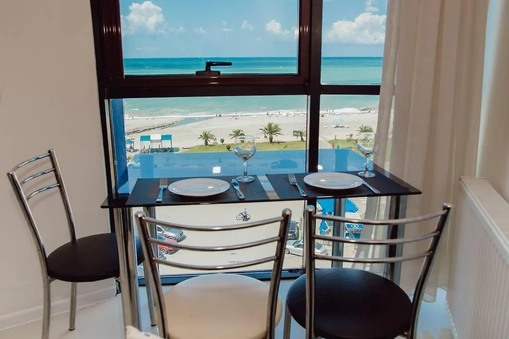 Apartment Beachfronts Cando With Balcony & Sunset Location Batumi